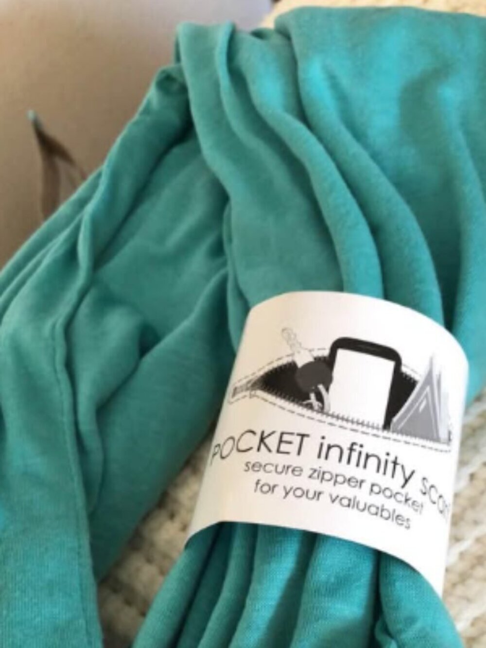 Parade Street Women Infinity Scarf Zipper Pocket Lightweight Teal